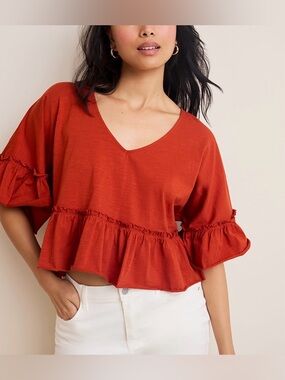 Francesca’s Medium Women Orange Rust Elaine Ruffled Dolman Tee NWT